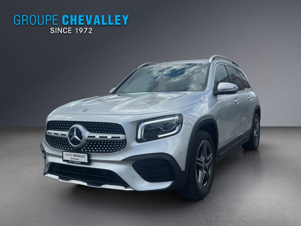 MERCEDES-BENZ GLB 200 AMG Line